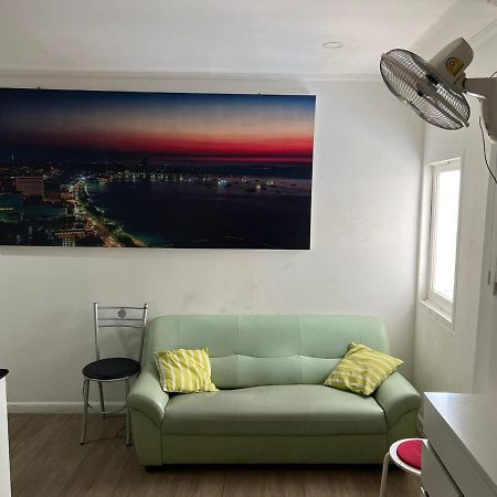 Galaxy Suites Pattaya Buitenkant foto
