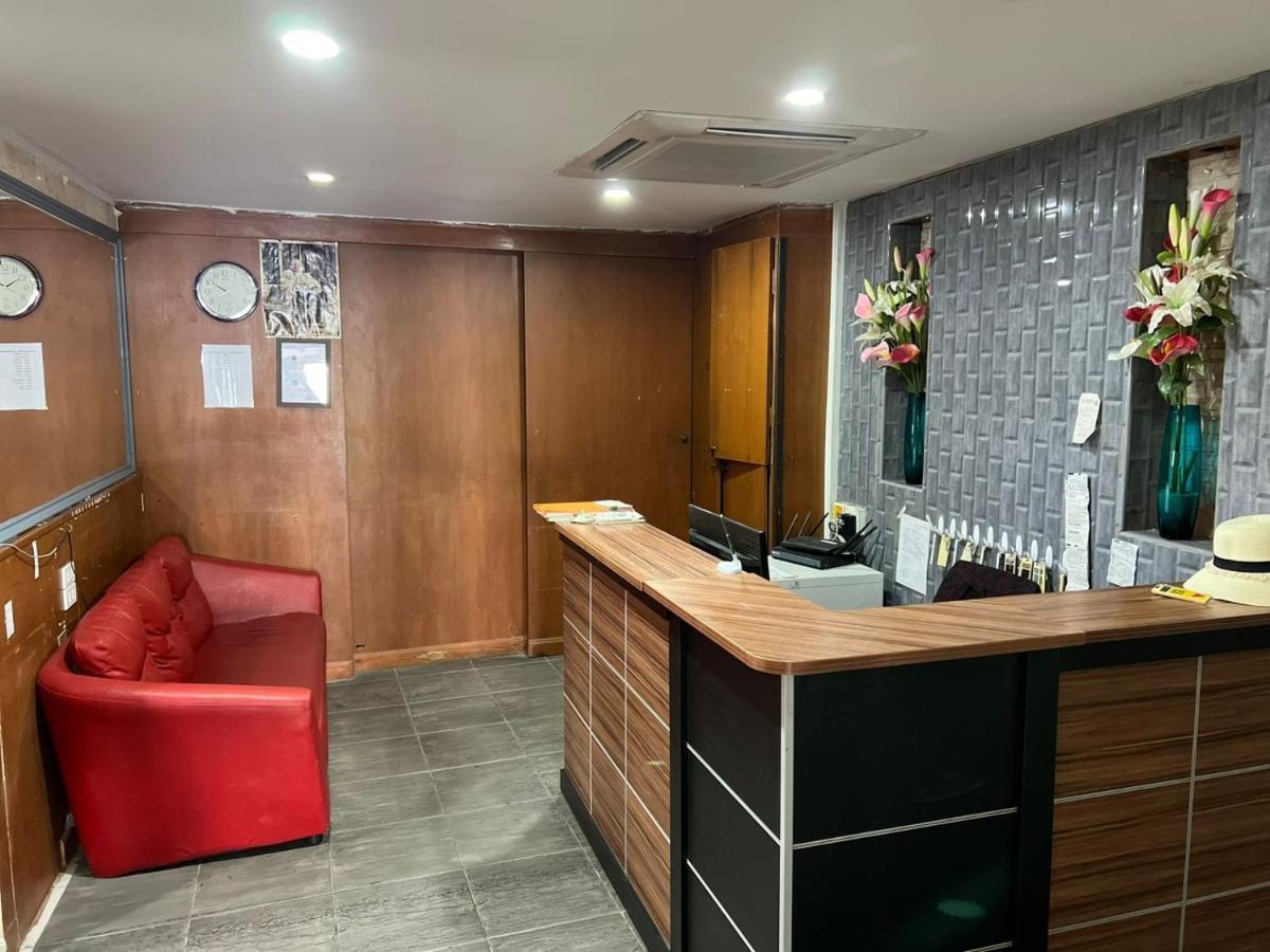 Galaxy Suites Pattaya Buitenkant foto
