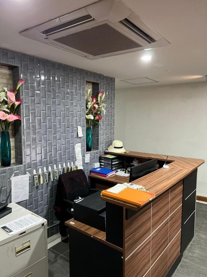 Galaxy Suites Pattaya Buitenkant foto